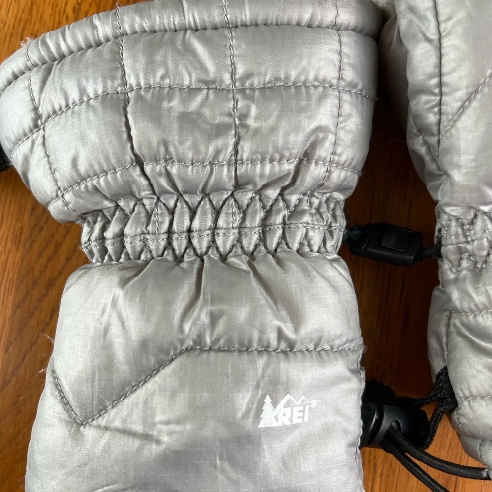 REI Kids Insulated Winter Mittens Gray Child Small Size 8 Warm Snow
